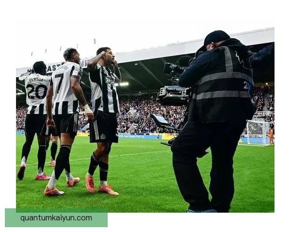 英超一周回顾：球队表现稳健，争冠态势愈加明朗