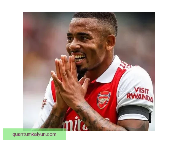 热苏斯射门方式详细解析展现其精湛技术与创新风格