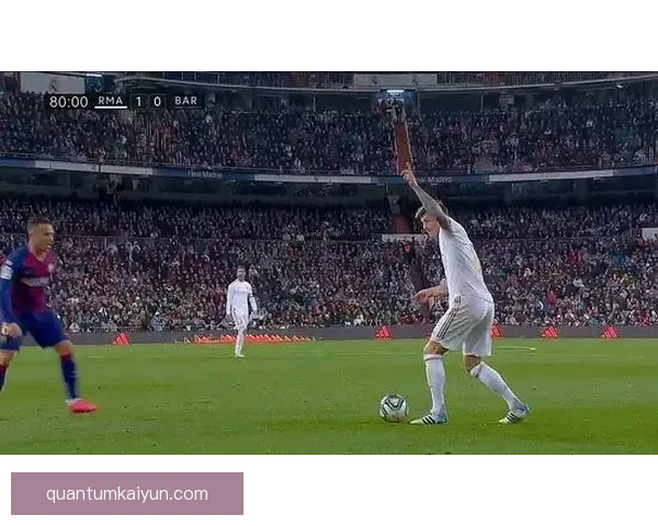 维尼修斯赛场情绪管理引关注，近期表现趋于稳定升